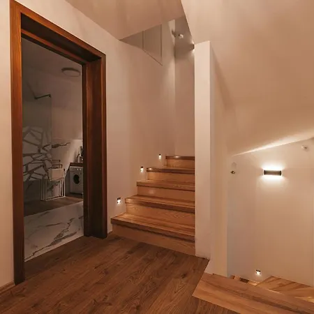 Szmaragd Z Basenem - Znizki Na Termy - Sauna - Bilard - Stoki Narciarskie Alpesi faház